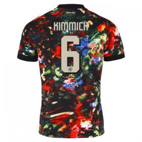 Jalkapallo Pelipaidat/Peliasut FC Bayern München Kimmich 6 Oktoberfest 2026-27